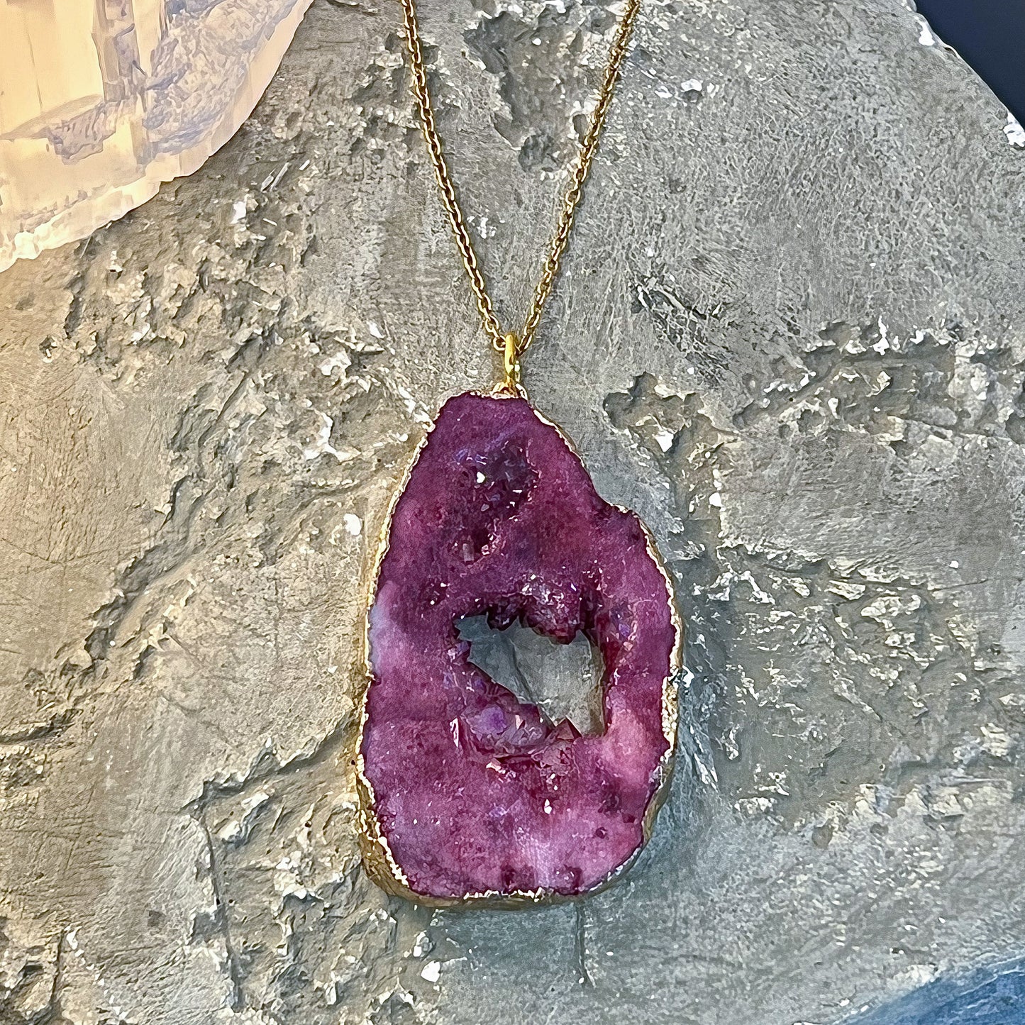 Aura Quartz Druzy Necklace Burgundy (Style 1)