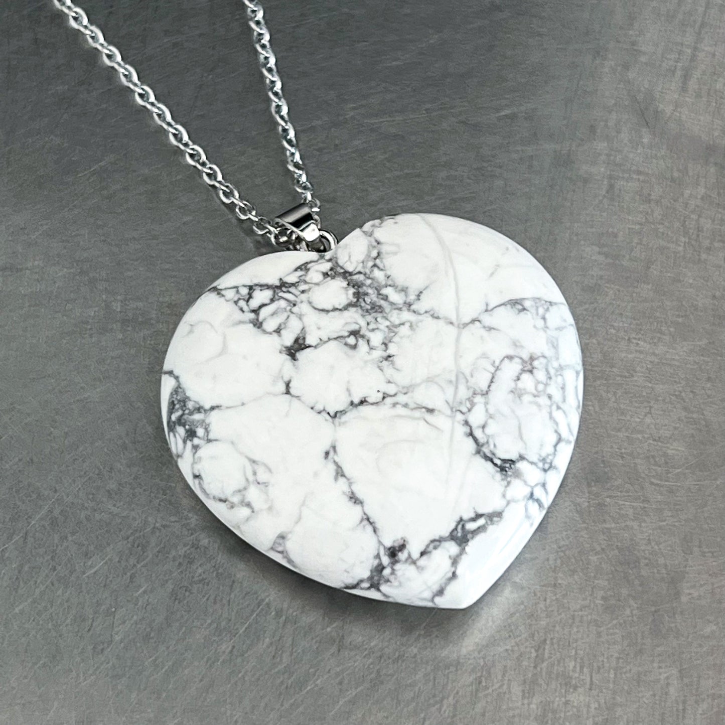 Howlite Heart Necklace (Large)
