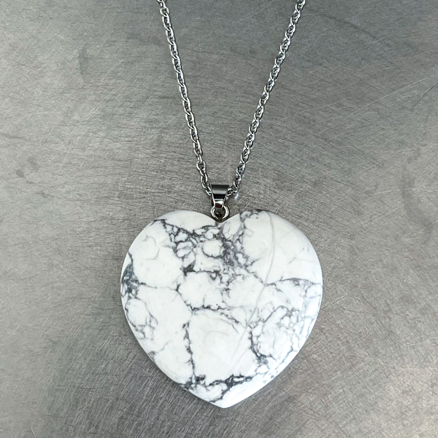 Howlite Heart Necklace (Large)