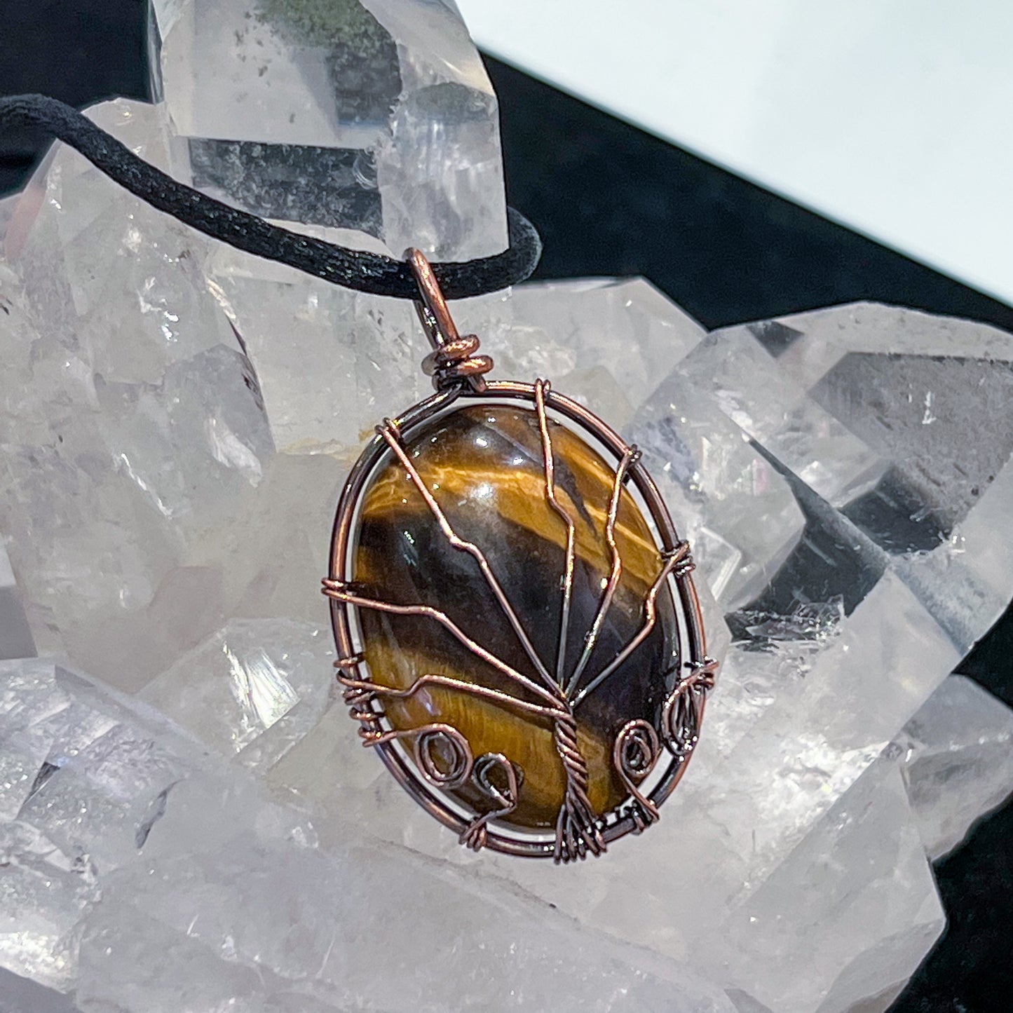 Tiger Eye Oval Tree of Life (Bronze)