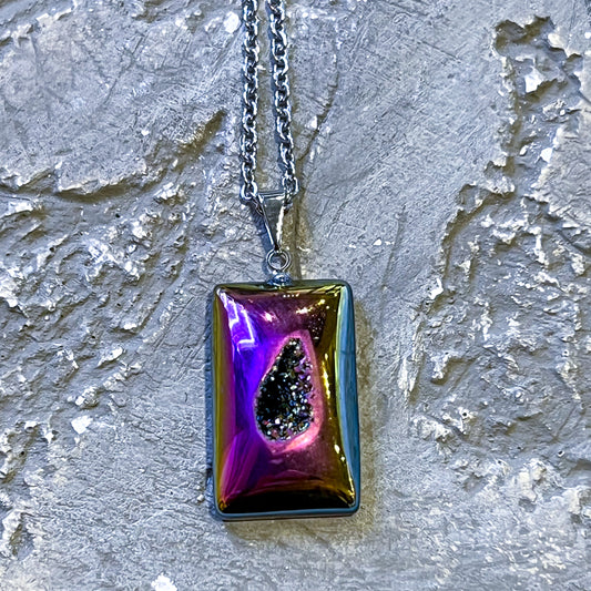 Aura Amethyst Necklace (Style 2)