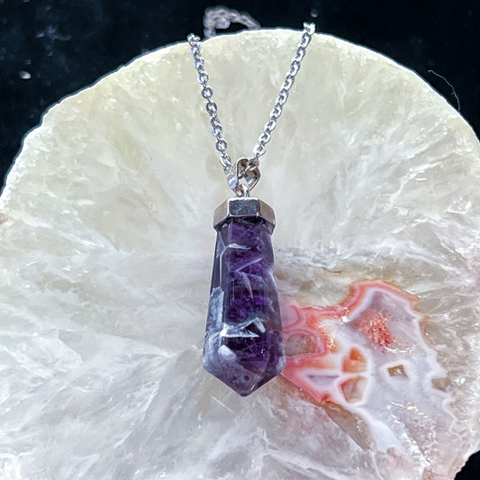 Chevron Amethyst Point Necklace