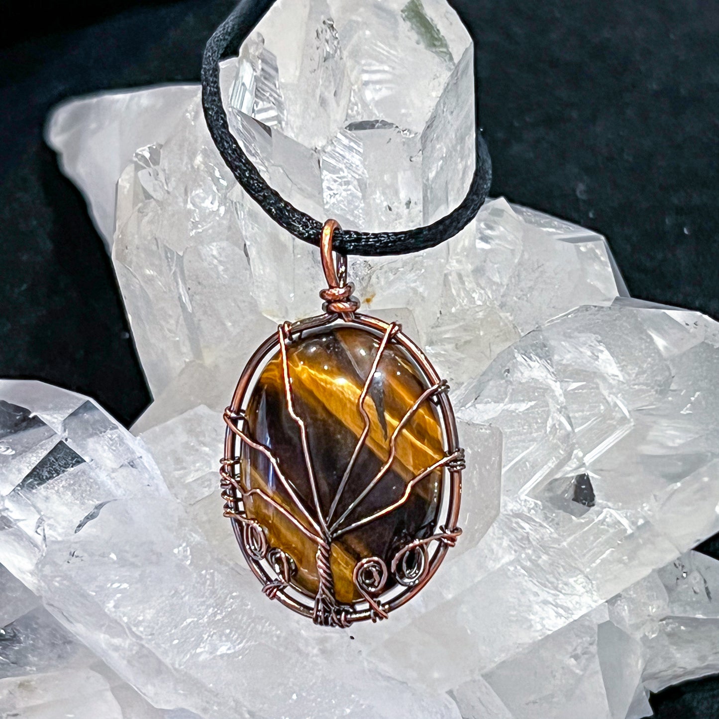 Tiger Eye Oval Tree of Life (Bronze)