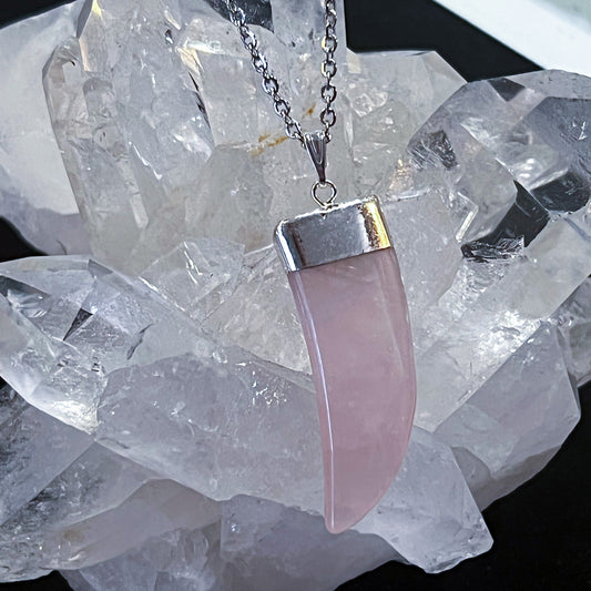 Rose Quartz Horn Necklace (Silver)